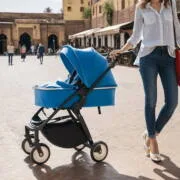 Jemaa el-Fna bezoeken met een baby in de kinderwagen