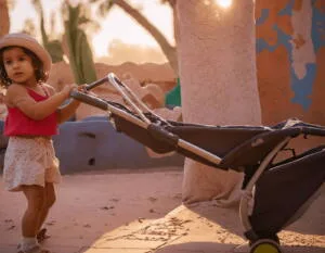 استئجار عربة يويو بيبي زن في مراكش: الحل المثالي مع رضيعكم (2026)